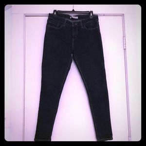 Dark Wash Levi Skinny Jeans
